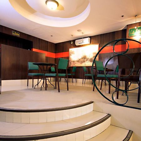 Eurotel Makati Makati City Exteriér fotografie
