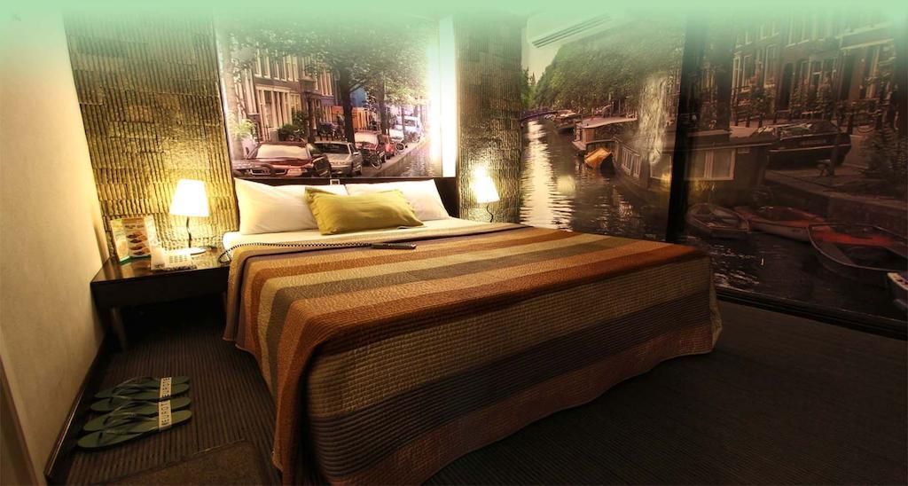 Eurotel Makati Makati City Exteriér fotografie
